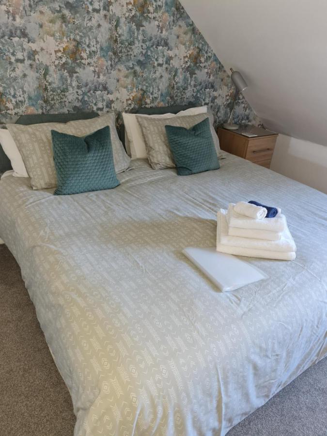 חלנדודנו Glascoed Guest House מראה חיצוני תמונה
