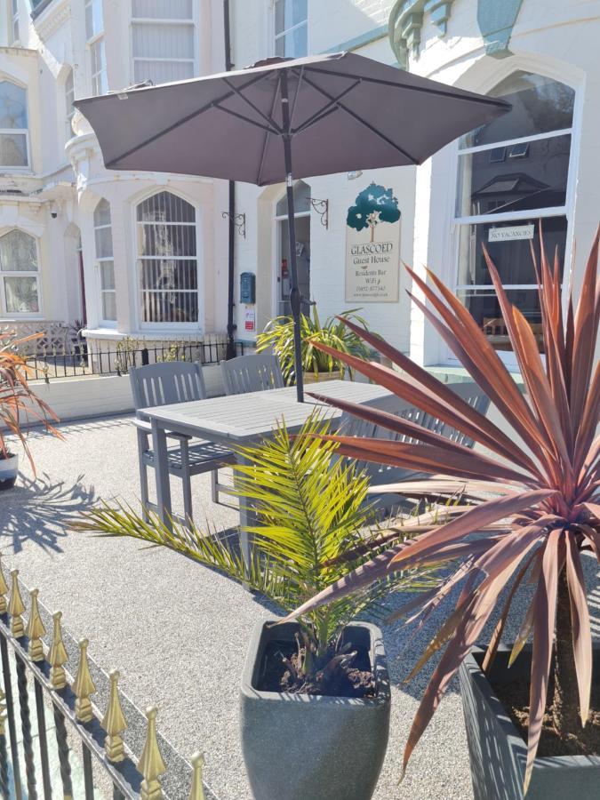 חלנדודנו Glascoed Guest House מראה חיצוני תמונה