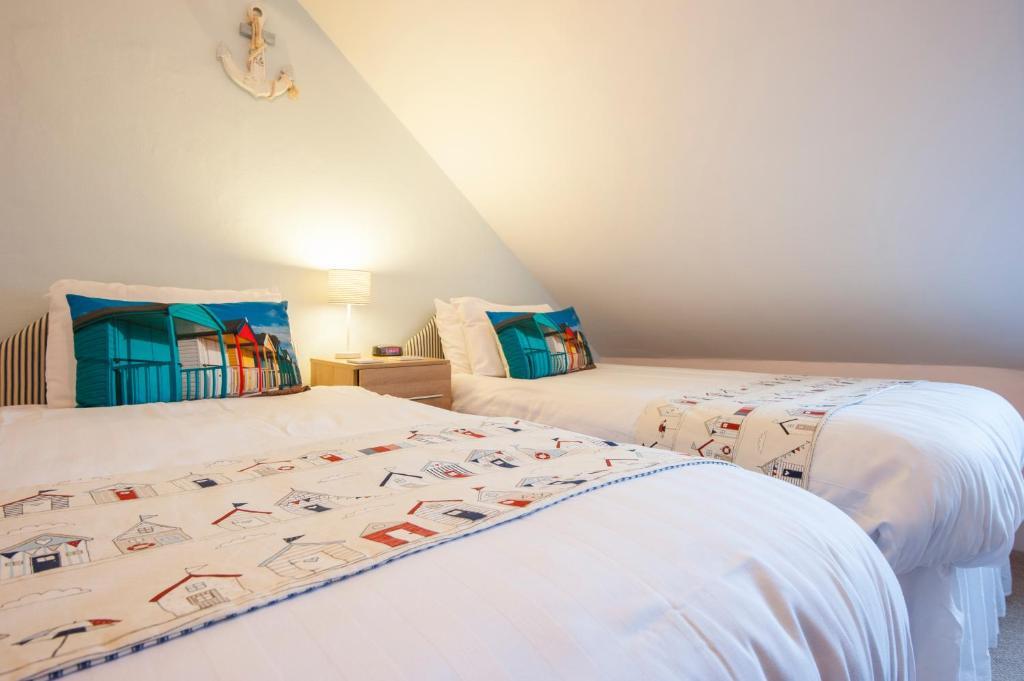 חלנדודנו Glascoed Guest House חדר תמונה